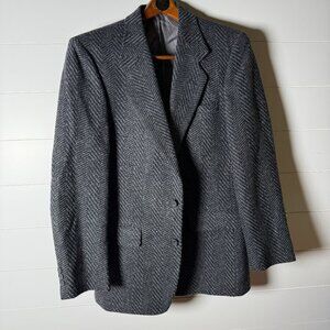 Gentry Man in Wool Herringbone Blazer Sport Coat Jacket Gray & Black  Size 41R